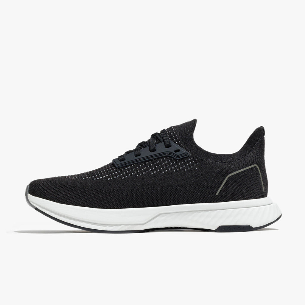 Adapt Runner - Black/White